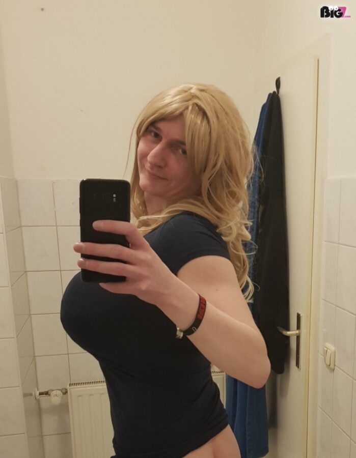 JennyBitch – Hier Live beim Camsex