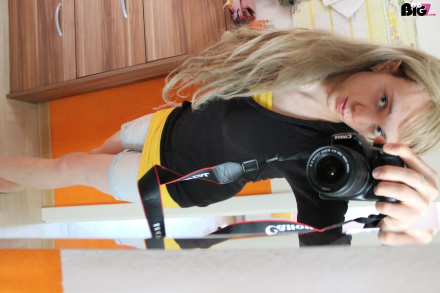Christinax3 – Hier Live beim Camsex